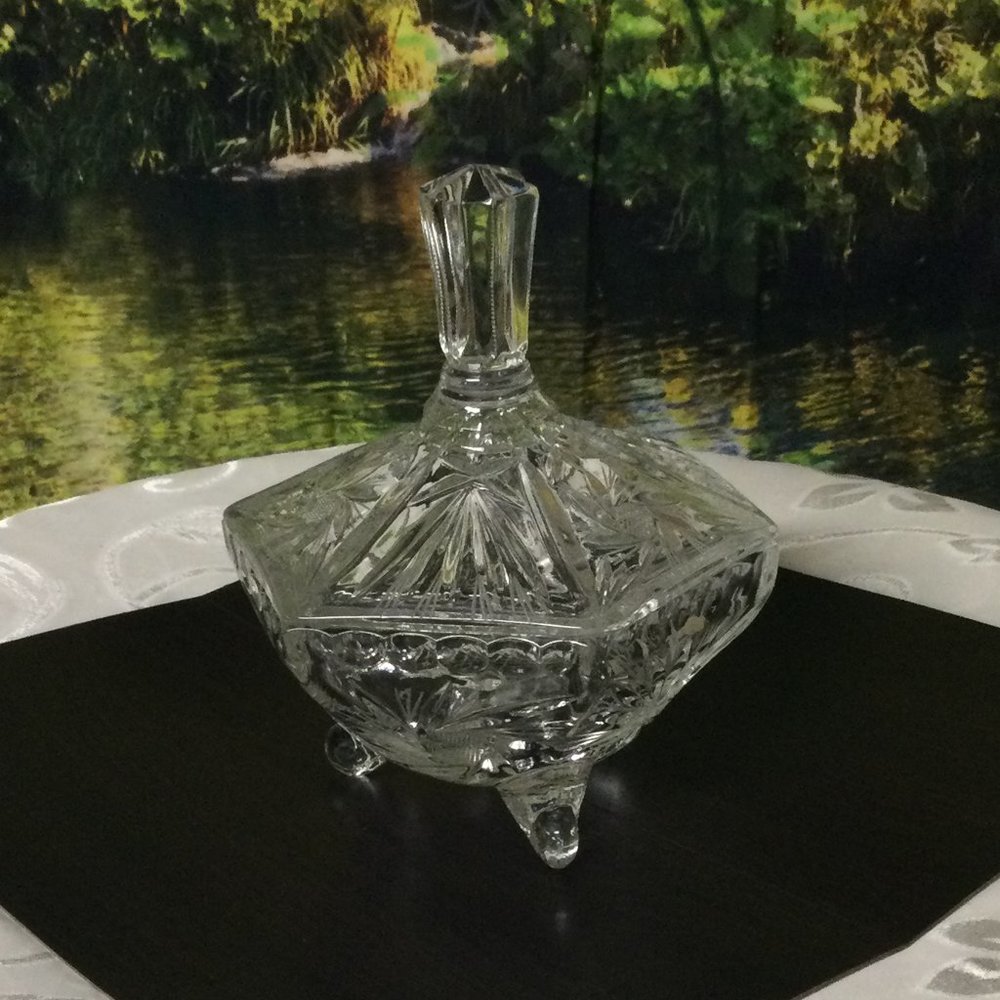 Lead Crystal 3 Footed Candy Dish With Lid Pinwheel Pattern.